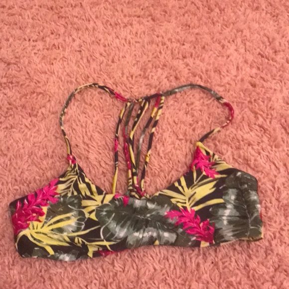 Tori praver swim top - Picture 1 of 2